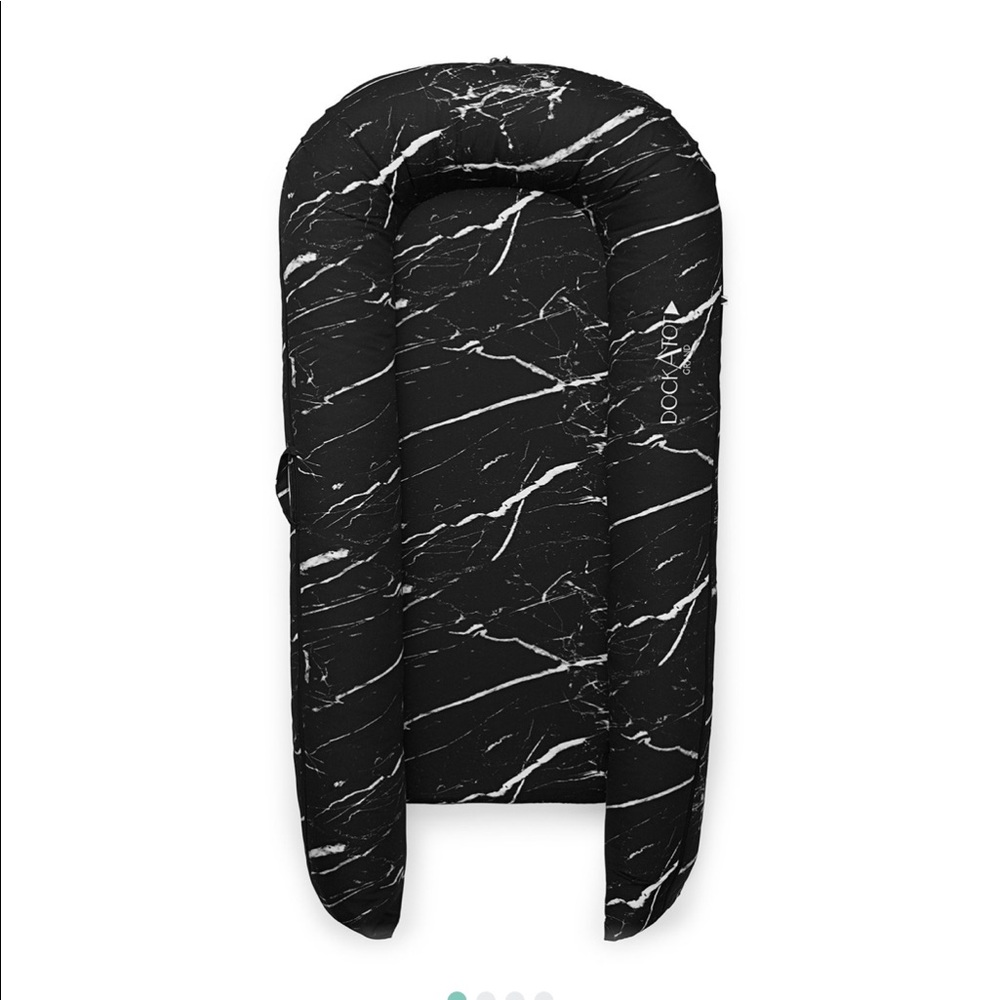 Docatot grande black marble